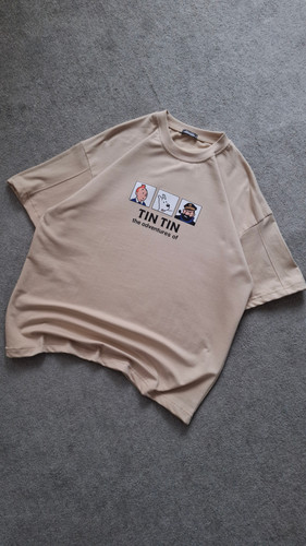 تیشرت کرمی پارچه دورس 2 نخ قواره باکسی مدل tin tin کد TSH0022
