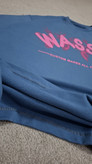 تیشرت آبی پارچه دورس 2 نخ قواره باکسی مدل wassup کد TSH0028
